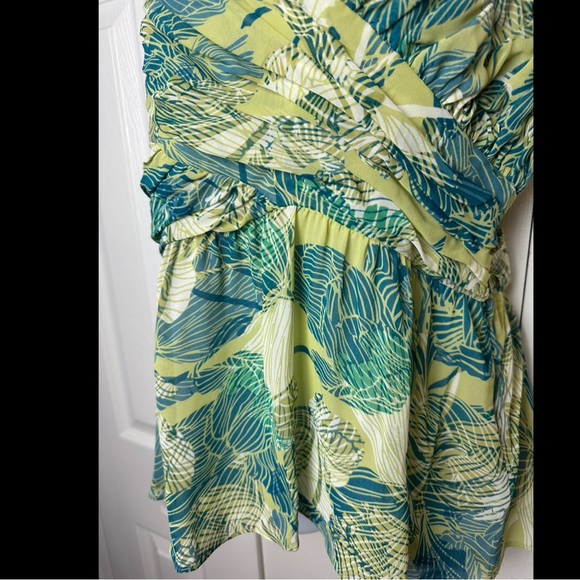 Anthro ODILLE Tropical Leaf Floral Blouse Cami Tank Top Shirt Green Ivory Ruffle - Picture 3 of 9